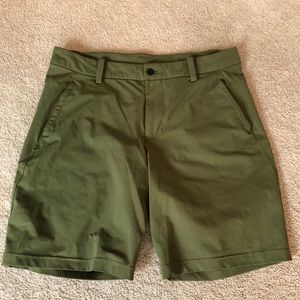 Men’s Lululemon Army green shorts